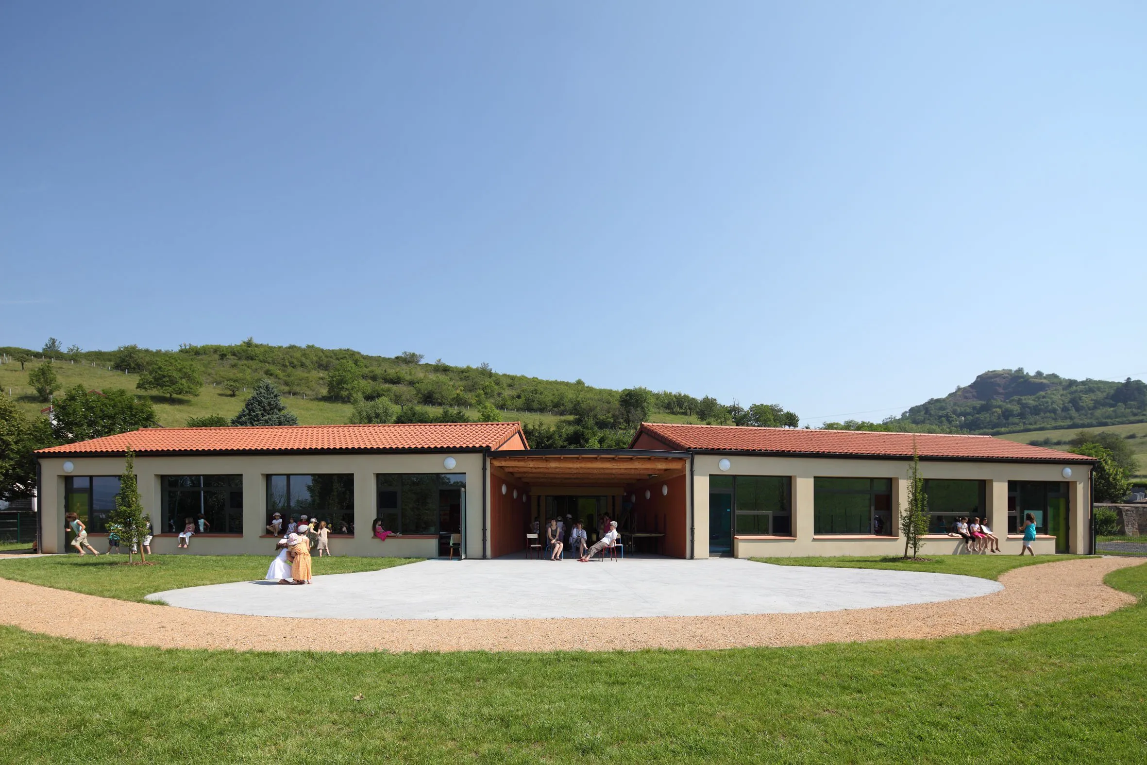 Construction d'un groupe scolaire - ORBEIL (63)